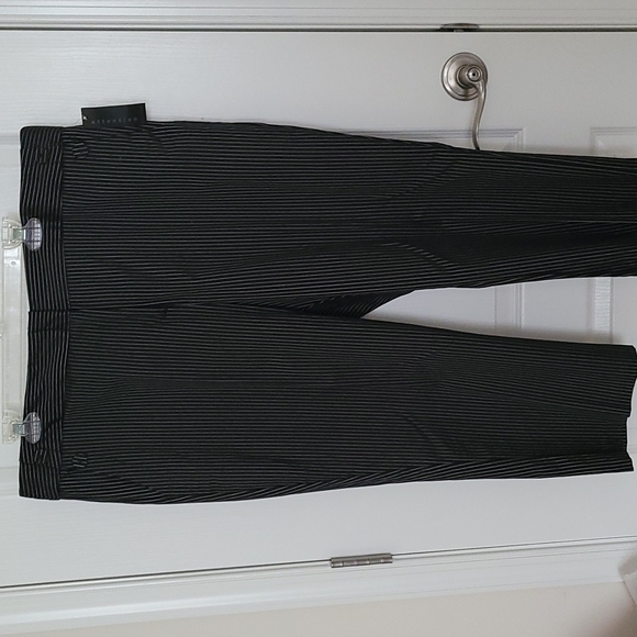 Capri / Crop Pants. Size 18 - Picture 1 of 13